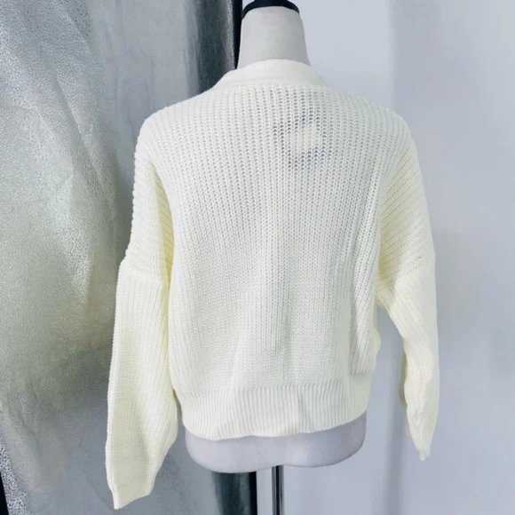 Knitted Long Sleeve V-Neck Loose Fit Cardigan Sweater - Picture 10 of 14